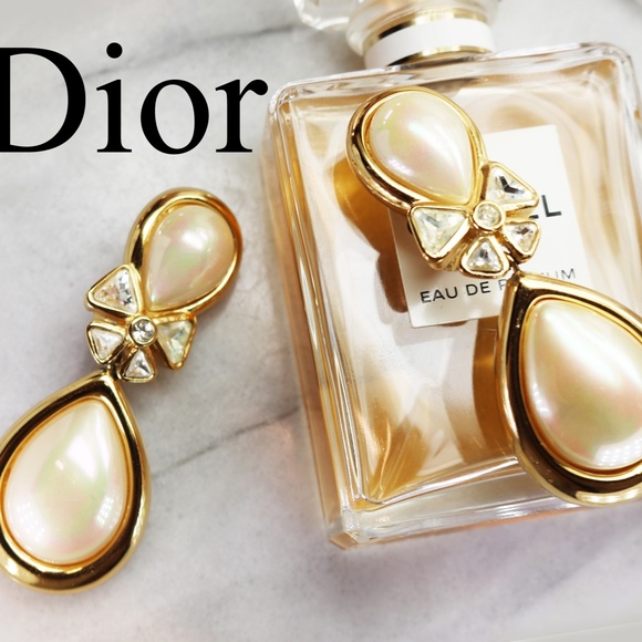 ⚜️ Vintage Christian Dior Crystal & Pearl Earrings - Picture 5 of 15